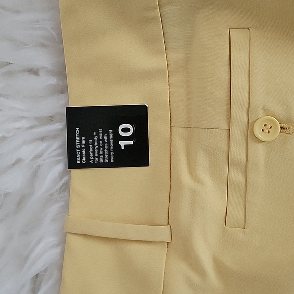 The Limted Exact Stretch Classic Flare Pants - Picture 8 of 12